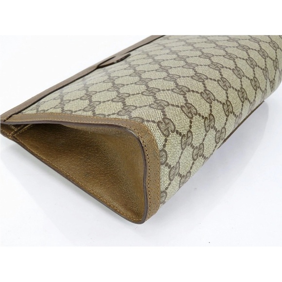 Gucci Beige and Brown Monogram Clutch - Picture 7 of 14